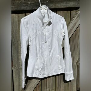 Lululemon Define Luon jacket white size 8 EUC